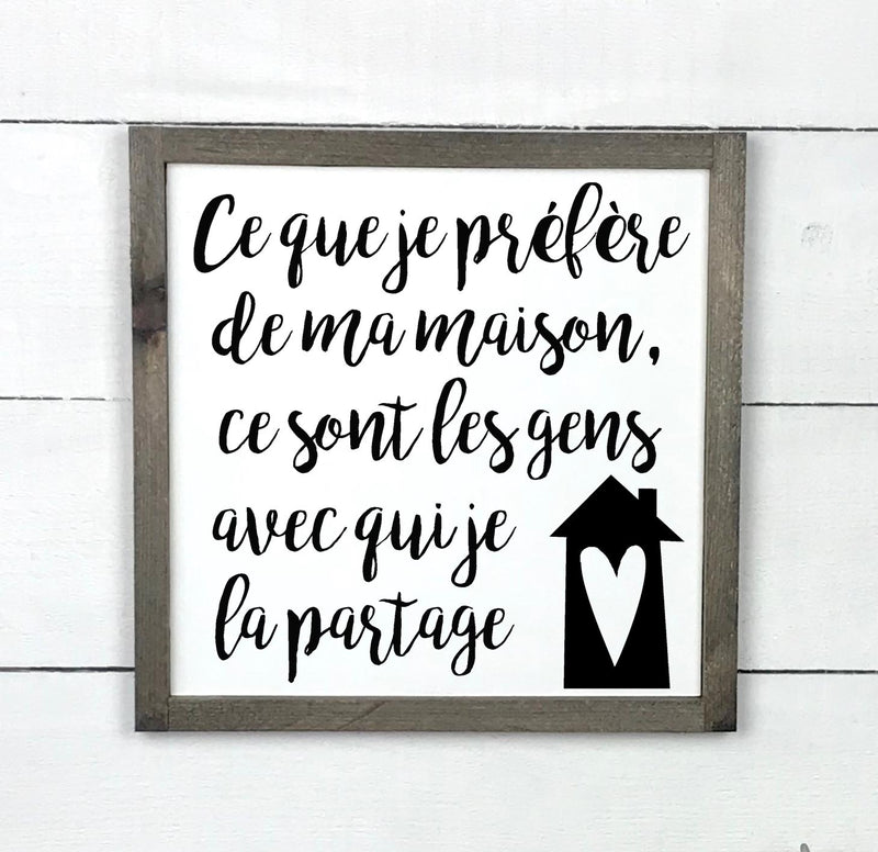 wooden sign | Ce que je préfère de ma maison #2