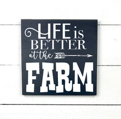 Life is better at the farm, hand made wood sign, fait main, enseigne bois en français, fait au Quebec, canada, signe pancarte cadre tableau, fait au Québec, canada, achat local, Estrie, Montréal, Old Shack 