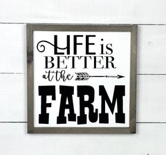 Life is better at the farm, hand made wood sign, fait main, enseigne bois en français, fait au Quebec, canada, signe pancarte cadre tableau, fait au Québec, canada, achat local, Estrie, Montréal, Old Shack 