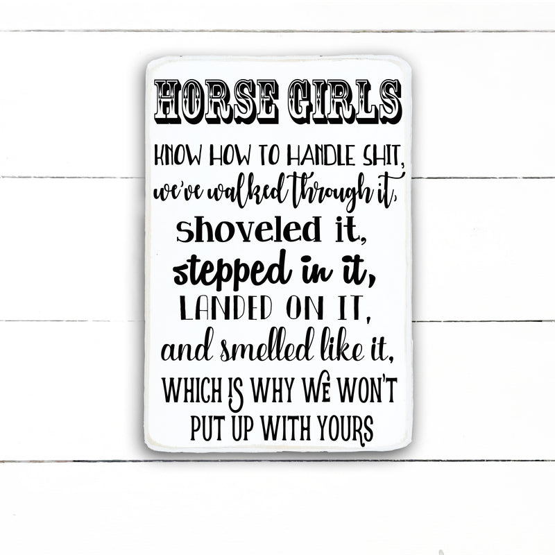 Horse girls, fait main, enseigne bois en français, fait au Quebec, canada, signe pancarte cadre tableau, fait au Québec, canada, achat local, Estrie, Montréal, Old Shack 