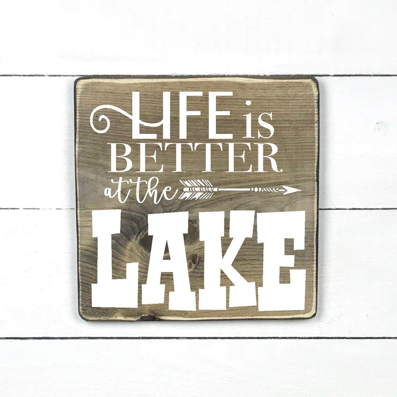 Life is better at the lake, hand made wood sign, fait main, enseigne bois en français, fait au Quebec, canada, signe pancarte cadre tableau, fait au Québec, canada, achat local, Estrie, Montréal, Old Shack 