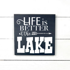 Life is better at the lake, hand made wood sign, fait main, enseigne bois en français, fait au Quebec, canada, signe pancarte cadre tableau, fait au Québec, canada, achat local, Estrie, Montréal, Old Shack 
